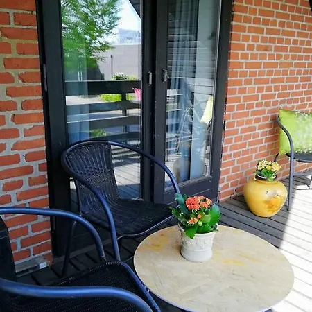 5 Minute Walk To Lego - 2 Bedrooms Loft Floor With Balcony * Billund